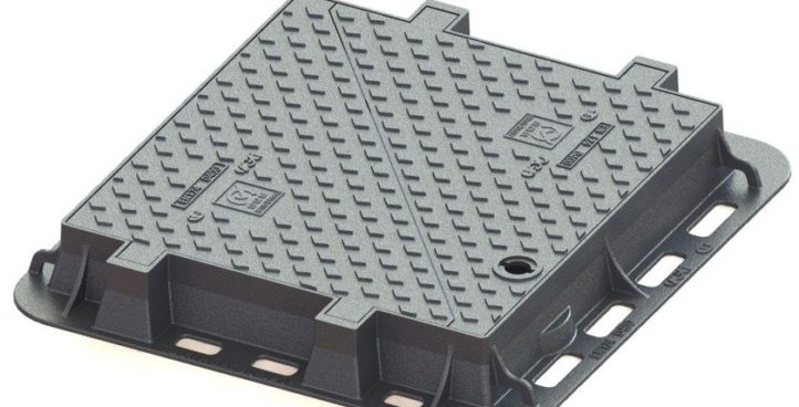 CHIUSINO D400 EN 124 A 2/4 TRIANGOLI